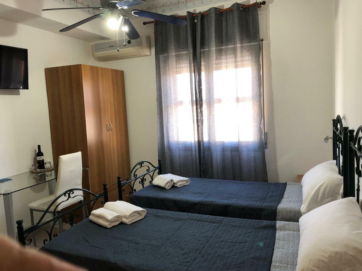 Civico 17 Hotel Alghero Bagian luar foto