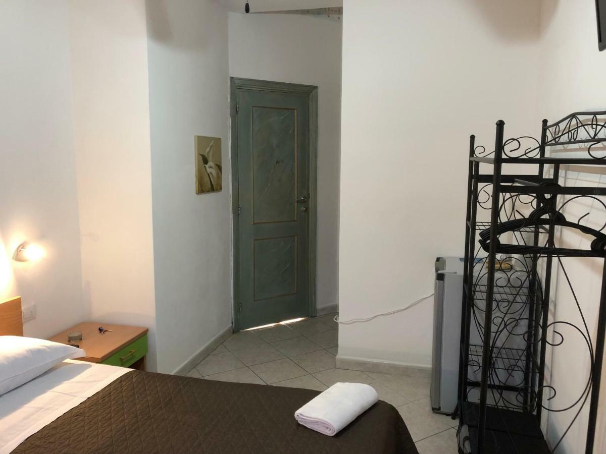 Civico 17 Hotel Alghero Bagian luar foto